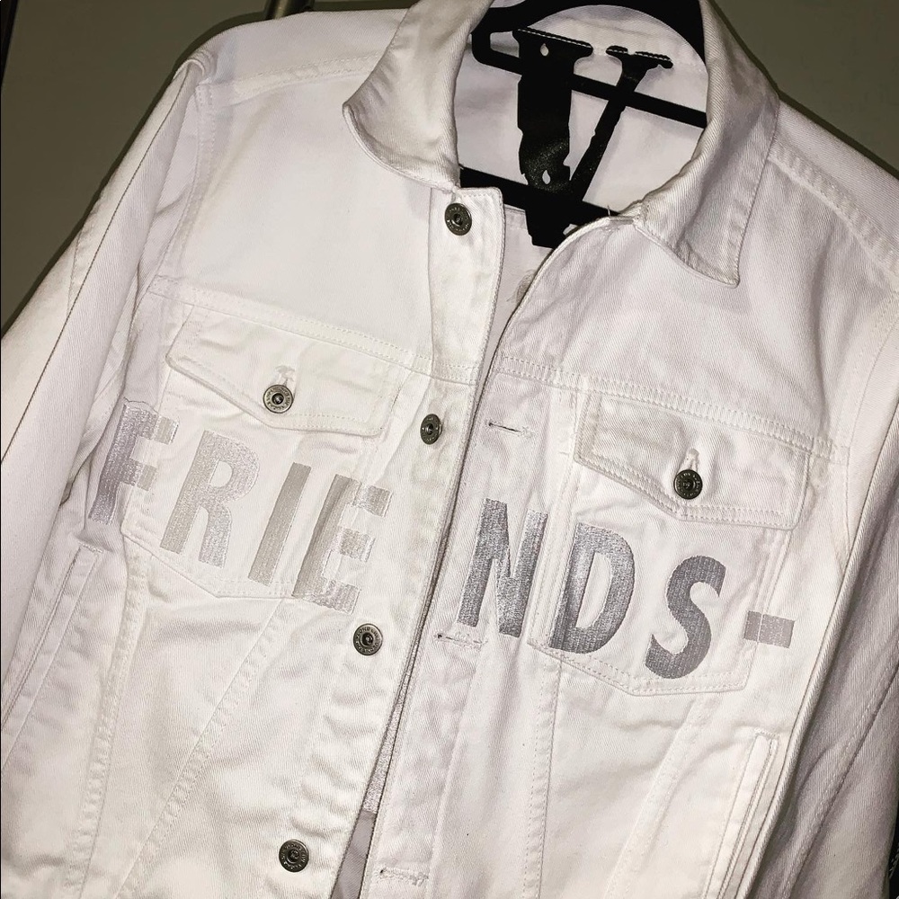 BRAND NEW “V LONE Jacket”